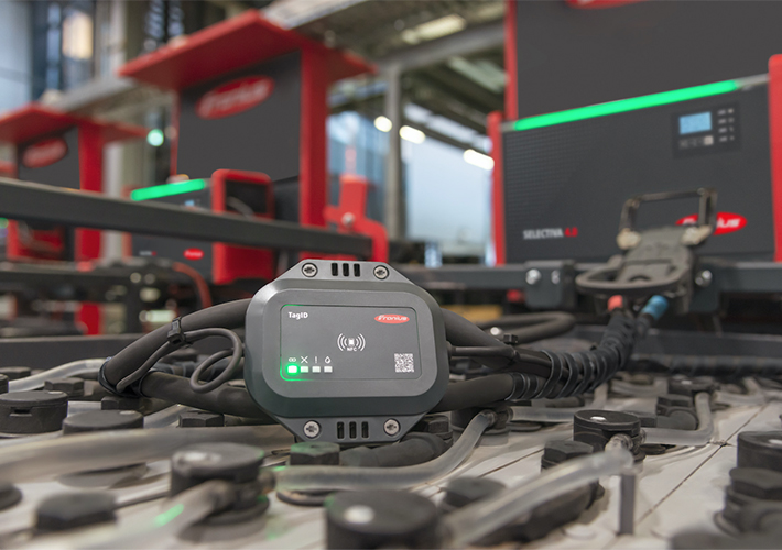 foto noticia Carga sostenible y económica más fácil que nunca gracias al nuevo sistema inteligente de sensor de batería de Fronius.